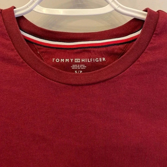 Tommy Hilfiger Solid T-Shirt - Picture 2 of 2